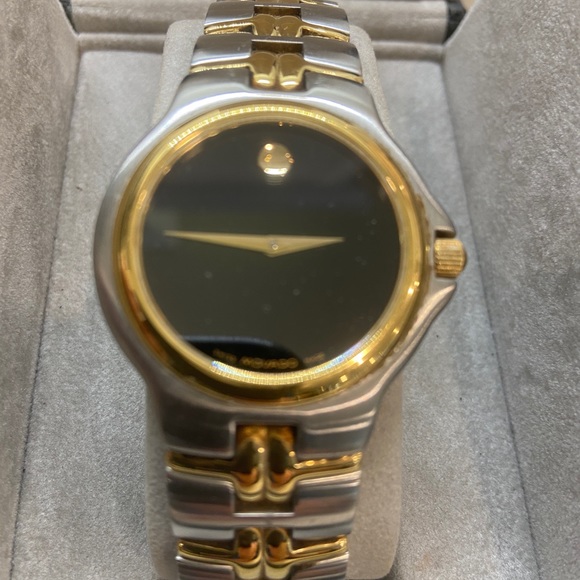 VINTAGE MOVADO MUSEUM WATCH CLASSIC- REDUCED!!! - Picture 14 of 14